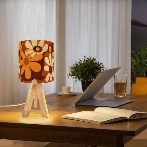 70s Flower Power Retro Wooden Tripod Table Lamp – Smart LED Midcentury Light