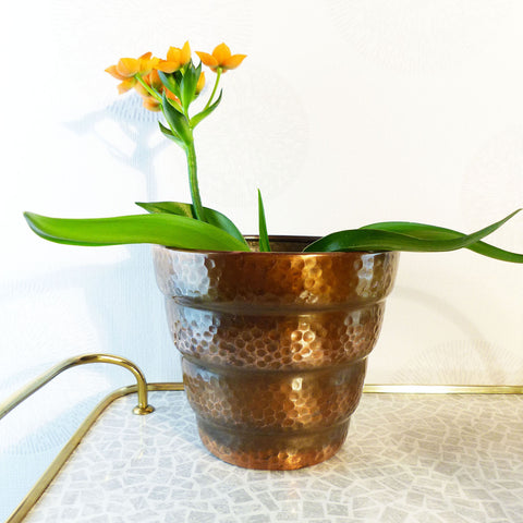 vintage planter pot 1960s Hammered Midcentury Copper Planter Pot – Vintage Flower Pot – VINTARAMA