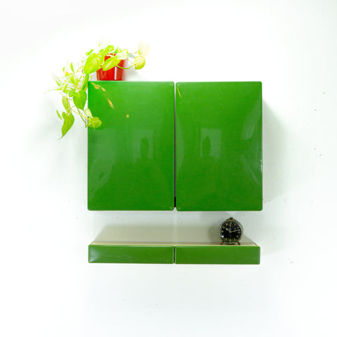 Original 70s Set of Green Plastic BATHROOM FURNITURE 'Saphir' by Pneumant