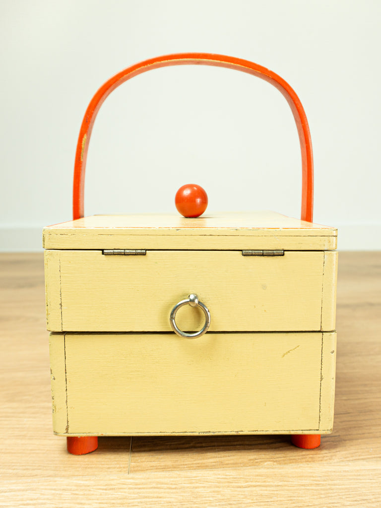 カーネーション アーリー・イヤーズ・ボックス early years box Vintage 50s Art Deco Sewing Box – Ivory Red Jewelry Organizer