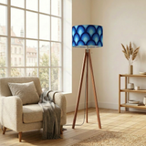 Mid-Century Modern 70s Wooden Tripod Floor Lamp: Retro Peacock Pattern