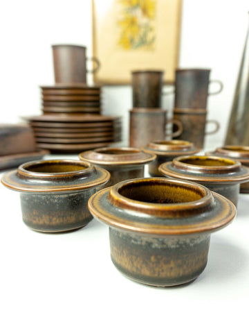 ARABIA RUSKA FINLAND set of 6 egg cups, 1960s modernist tableware