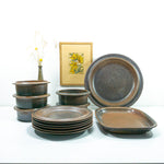 ARABIA RUSKA Set of 6 Dinner Plates, 1960s midcentury-modern ceramic tableware